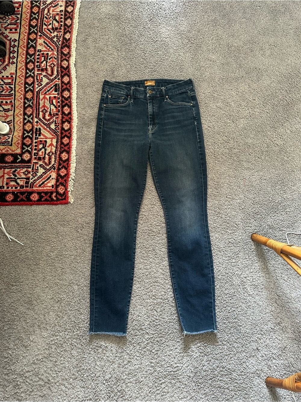 MOTHER Looker Ankle Fray Jeans